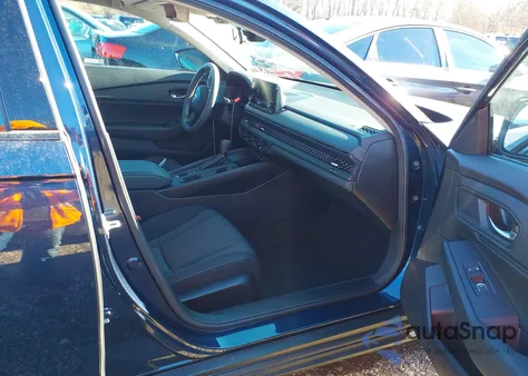 2024 Honda Accord Ex z USA, uszkodzony, nr VIN 1HGCY1F38RA016193